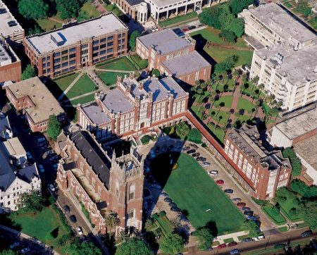 Trường Đại học Loyola