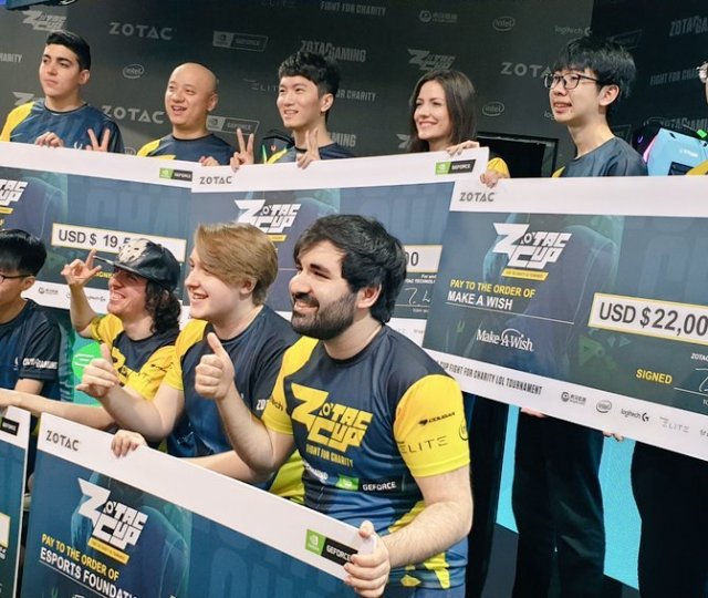 ESPORTS - NGÀNH CÔNG NGHIỆP TỶ ĐÔ 2