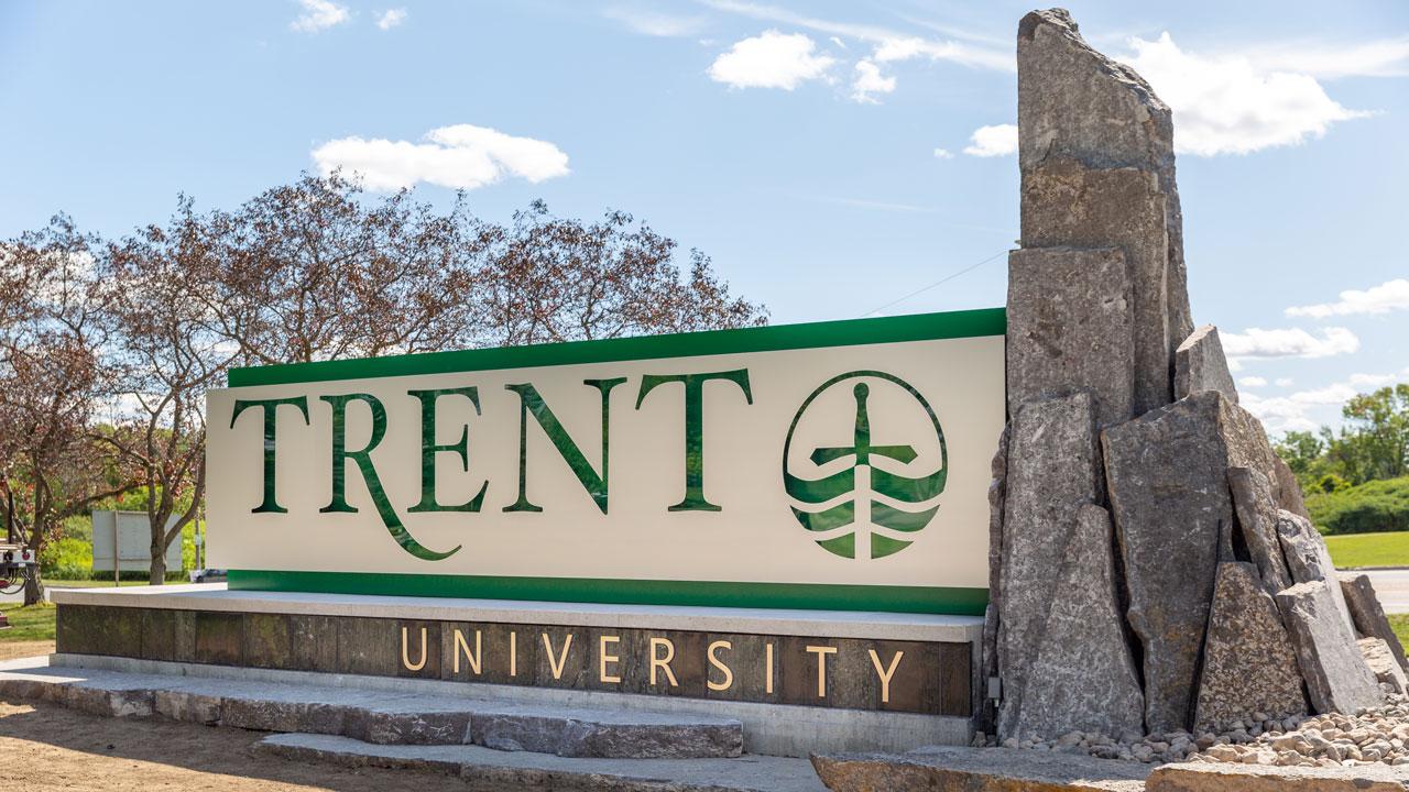 DU HỌC CANADA TRƯỜNG TRENT UNIVERSITY