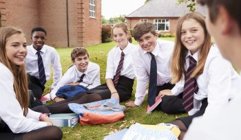 trường nội trú